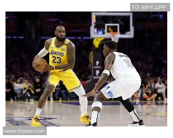 季后赛激战湖人对决热火精彩直播全程回顾与分析